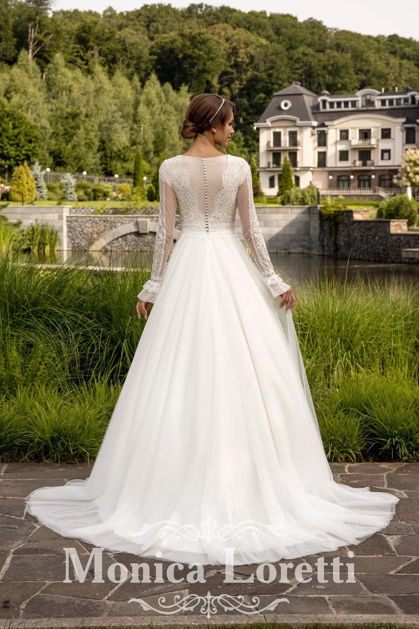 Monica Loretti Modest 8215