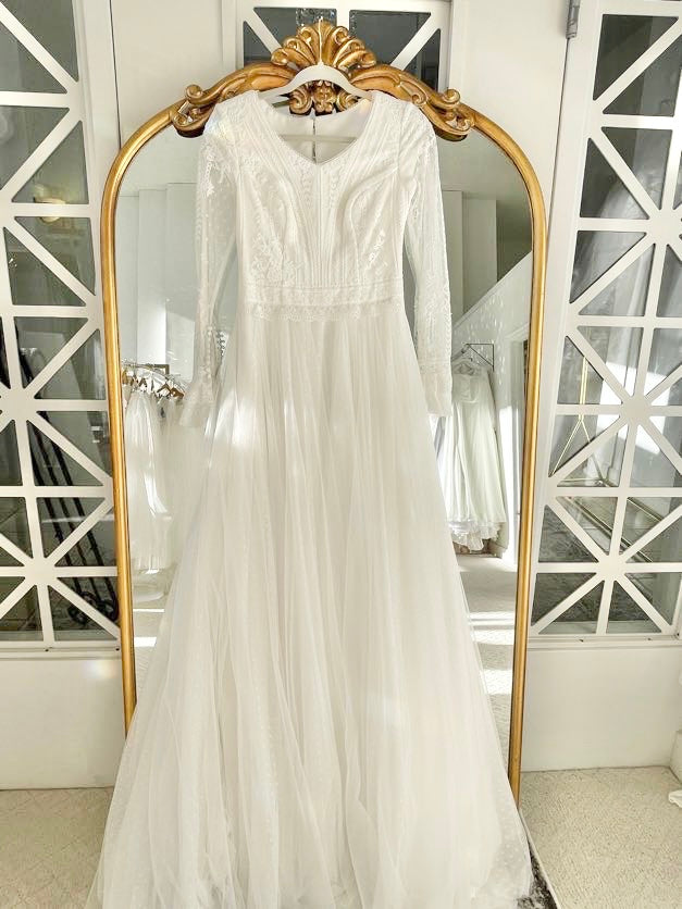 Monica Loretti Modest 8215